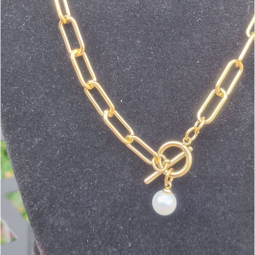 Chain Toggle Necklace - Picture 8 of 12